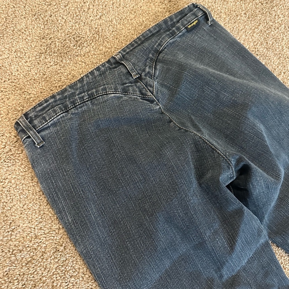 Wrangler Women's Boot Cut Jeans in Deep Blue